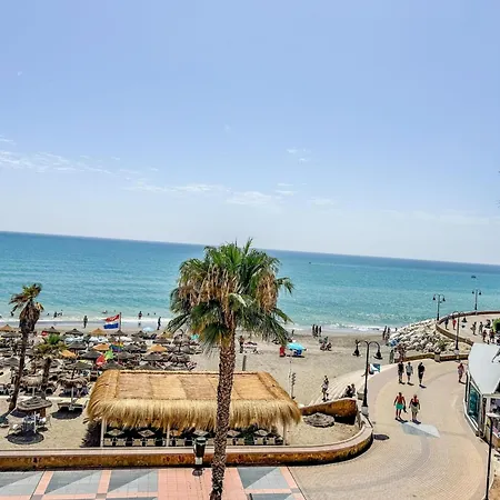 With Access To Bajondillo Apartment *