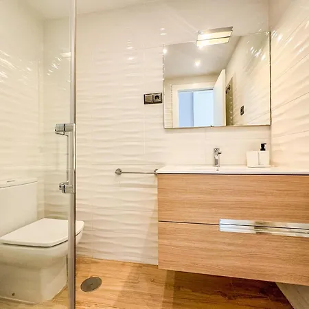With Access To Bajondillo Apartment Torremolinos