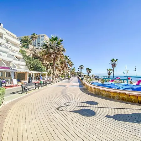 With Access To Bajondillo Apartment *