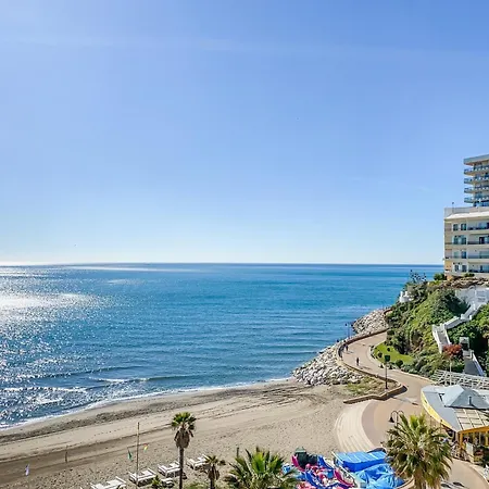 With Access To Bajondillo Apartment *