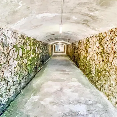 With Access To Bajondillo *
