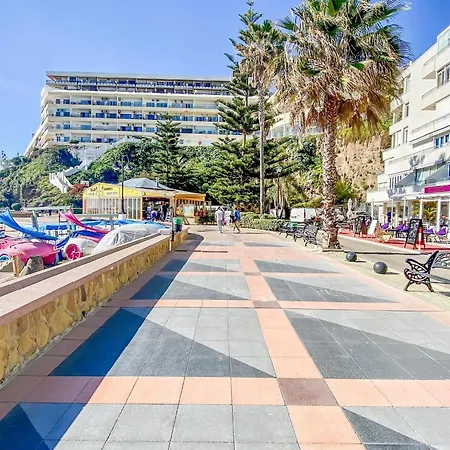 Appartement On Bajondillo With Sea Views *